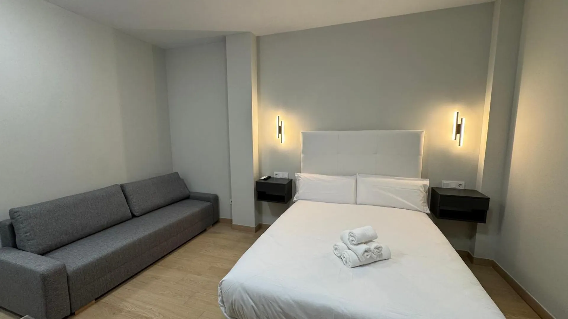 Oasis La Corredera Apartment Cordoba Spain