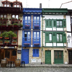 Axula By Smiling , Hondarribia España